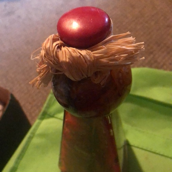 Decor - Picture 2 of 5